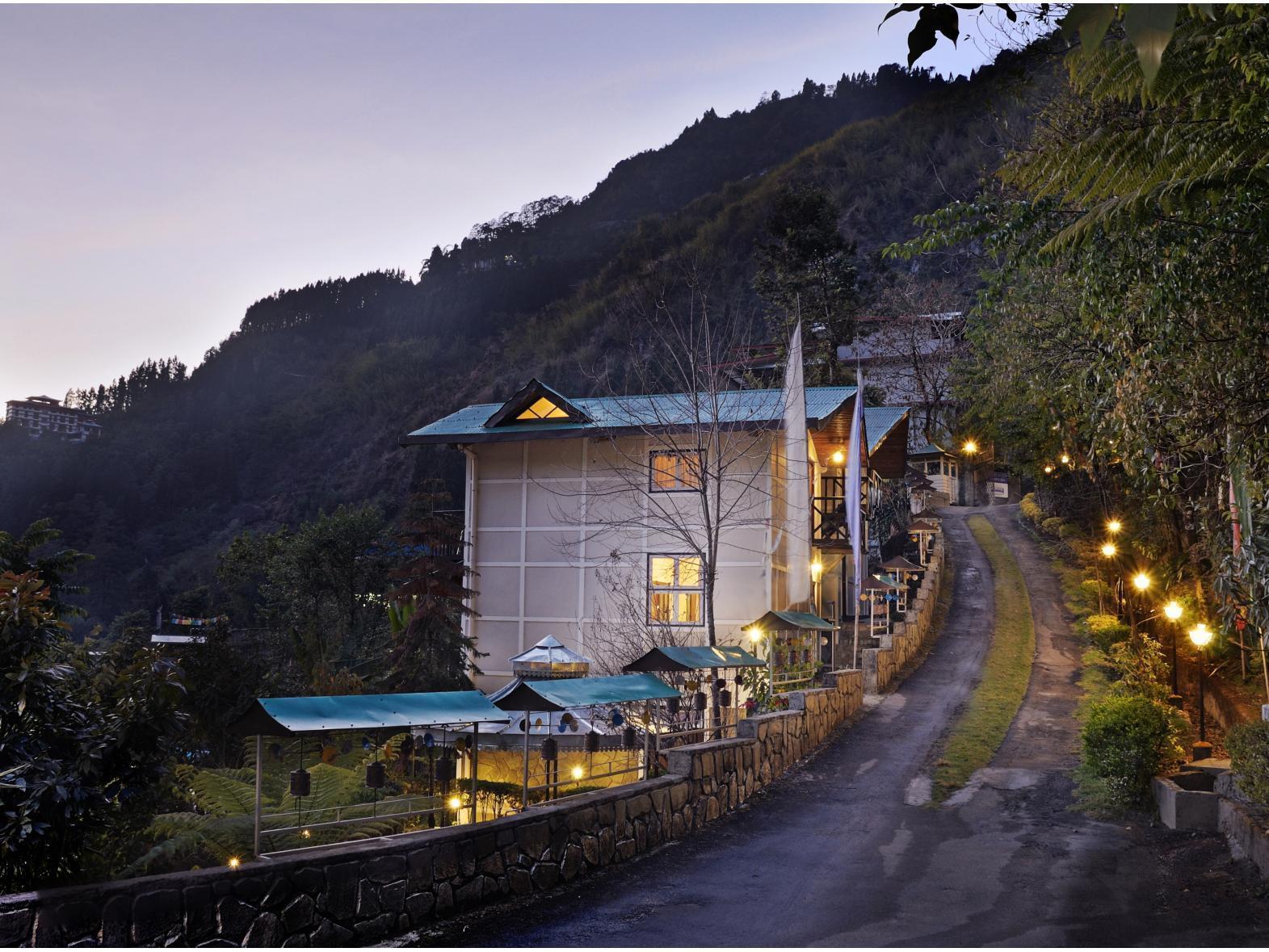 Summit Norling Resort & Spa Gangtok Exterior photo